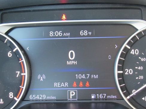 Used 2024 Nissan Altima 2.5 SV FWD image 28