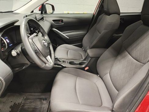 Used 2022 Toyota Corolla Cross LE image 23