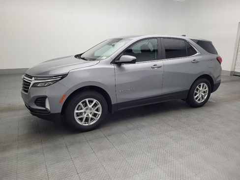 Used 2024 Chevrolet Equinox LT image 2