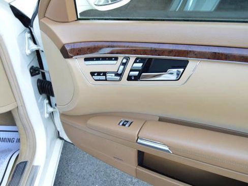 Used 2007 Mercedes-Benz S 550 image 50