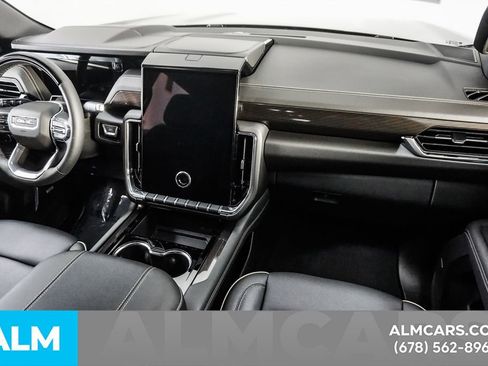 Used 2025 GMC Yukon Elevation AWD/4WD image 44