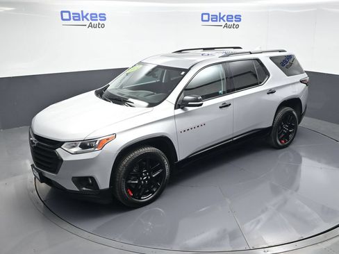 Used 2021 Chevrolet Traverse Premier w/ Redline Edition FWD image 53