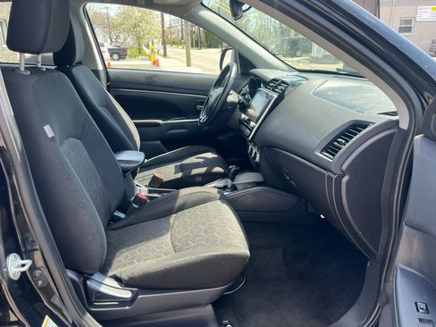 Used 2021 Mitsubishi Outlander Sport ES FWD image 27