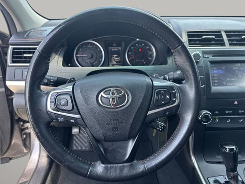 Used 2017 Toyota Camry SE FWD image 15