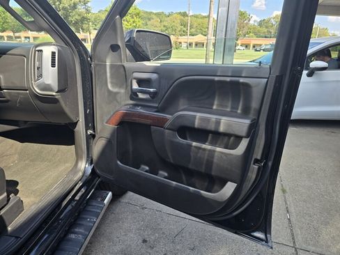 Used 2017 GMC Sierra 1500 SLE w/ SLE Value Package AWD/4WD image 13