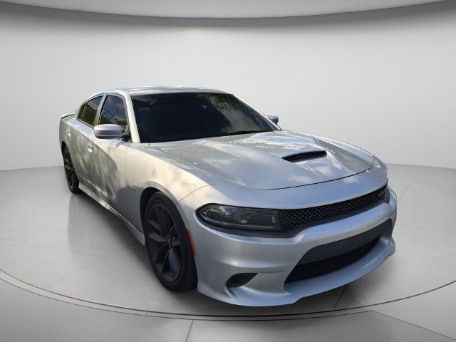 Used 2022 Dodge Charger R/T w/ Plus Group RWD image 4