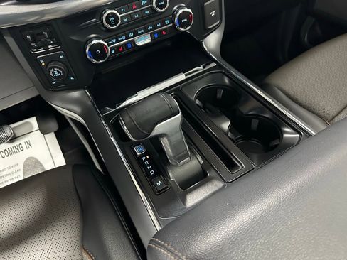 Used 2025 Ford F150 Lariat w/ Equipment Group 501A Mid image 37