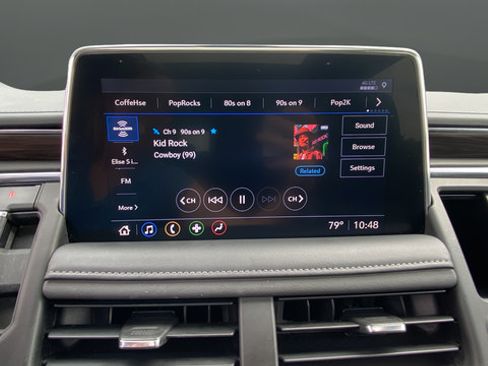 Used 2021 Chevrolet Tahoe LT w/ LT Signature Package AWD/4WD image 15