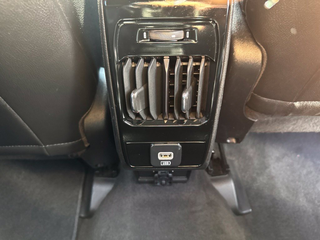 Used 2024 Jeep Compass Latitude AWD/4WD image 23