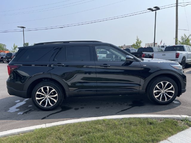 Certified 2026 Ford Explorer ST-Line AWD/4WD image 6