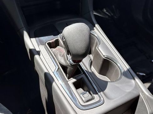 Certified 2024 Chevrolet Equinox RS FWD image 26