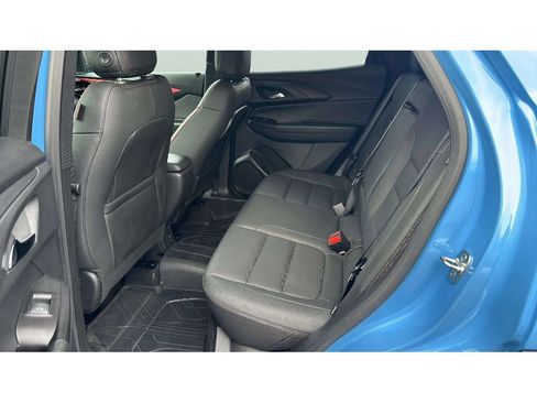 Used 2024 Chevrolet TrailBlazer RS w/ Convenience Package image 11