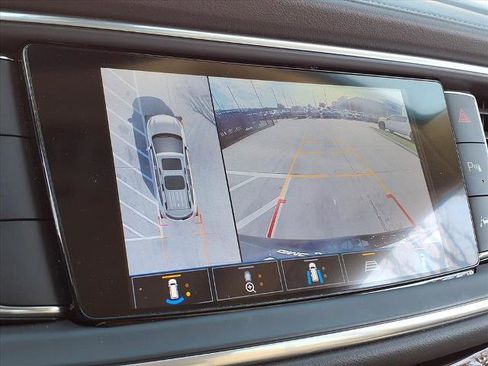 Used 2023 Buick Enclave Premium w/ Experience Buick Package image 6