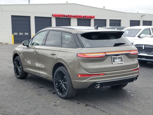 New 2026 Lincoln Corsair Premiere image 3