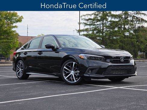 Certified 2024 Honda Civic Touring image 3