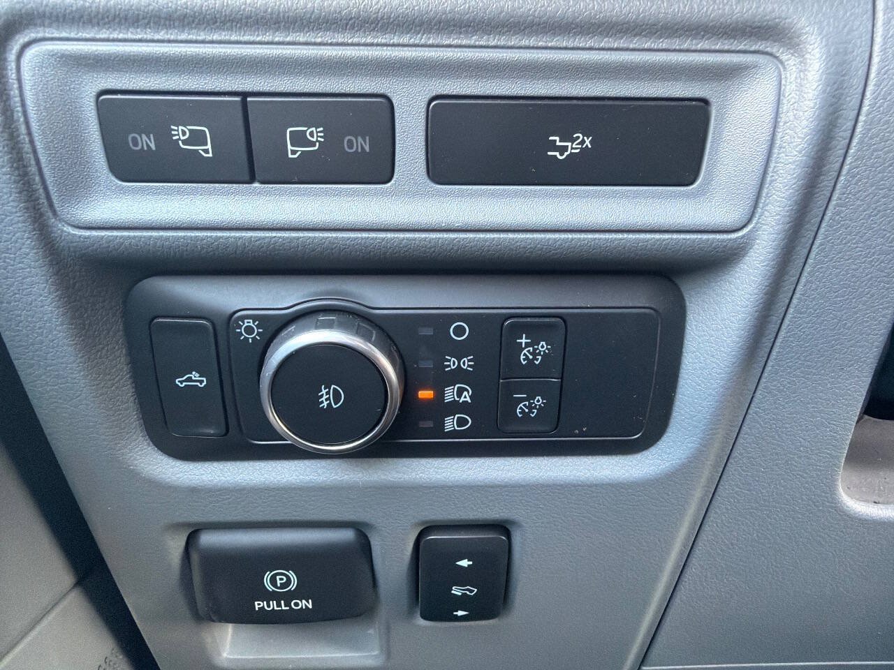 Used 2022 Ford F150 Lariat w/ Equipment Group 502A High AWD/4WD image 19