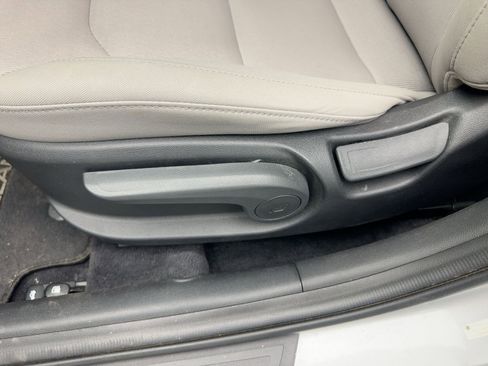 Used 2018 Hyundai Elantra Value Edition image 14