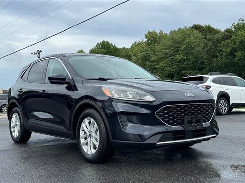 Used 2021 Ford Escape SE w/ Cold Weather Package FWD image 4