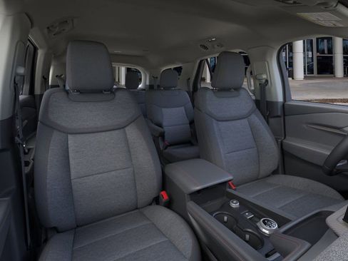 New 2025 Ford Explorer Active image 10