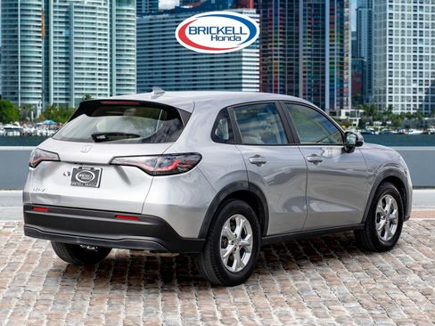 Used 2023 Honda HR-V LX image 5