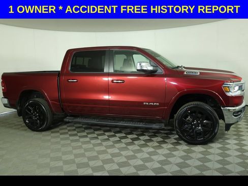 Used 2022 RAM 1500 Laramie AWD/4WD image 2