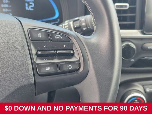 Used 2025 Hyundai Venue SEL FWD image 20