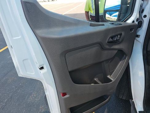 Used 2022 Ford Transit 350 XLT RWD image 5