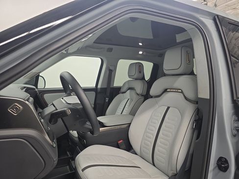 Used 2023 Rivian R1T Adventure AWD/4WD image 20