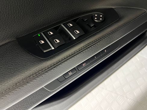 Used 2015 BMW 740Li image 8