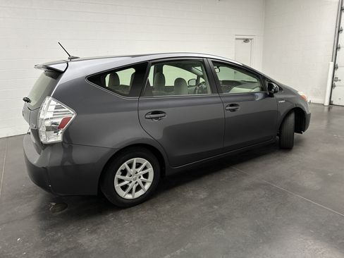 Used 2012 Toyota Prius V Three FWD image 7