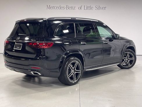 Used 2026 Mercedes-Benz GLS 450 4MATIC image 6