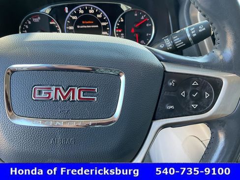 Used 2021 GMC Acadia Denali w/ Denali Ultimate Package AWD/4WD image 28