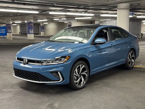 New 2025 Volkswagen Jetta SEL image 3