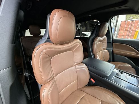 Used 2024 Lincoln Aviator Reserve w/ Equipment Group 201A RWD image 27