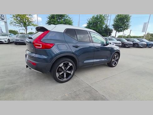 Used 2021 Volvo XC40 T5 Momentum w/ Premium Package AWD/4WD image 40