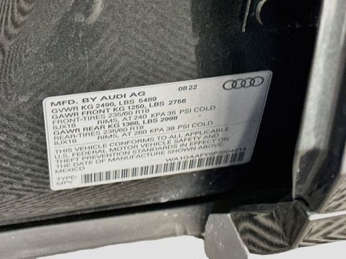 Used 2023 Audi Q5 2.0T Premium w/ Convenience Package AWD/4WD image 12