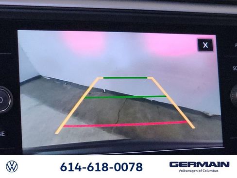 Used 2021 Volkswagen Atlas Cross Sport SE image 40