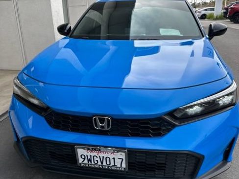 Used 2025 Honda Civic Sport image 4