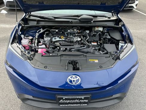 Used 2025 Toyota Prius LE image 10