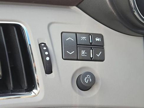 Used 2013 Cadillac CTS Premium image 12