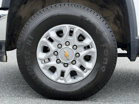Certified 2024 Chevrolet Silverado 2500 LT AWD/4WD image 17