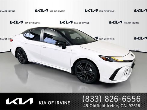 Used 2025 Toyota Camry XSE w/ Premium Plus Package image 1