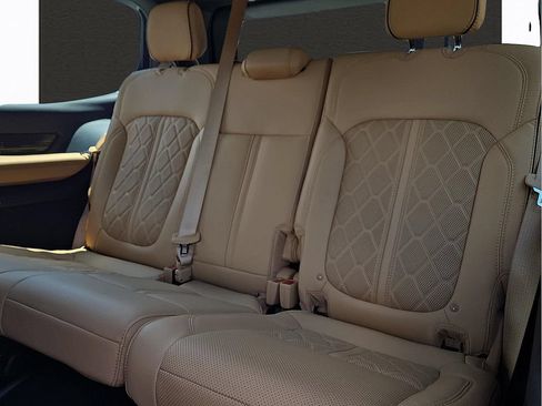 Used 2025 Jeep Grand Wagoneer Series III w/ Rear Seat Video Group 1 AWD/4WD image 9