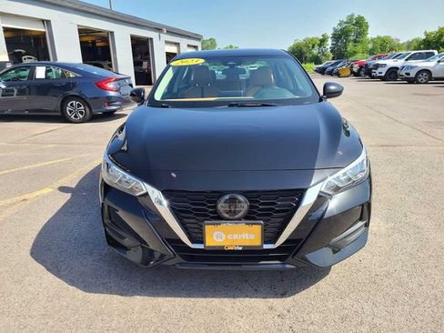 Used 2023 Nissan Sentra SV w/ SV Premium Package FWD image 3