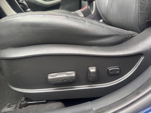 Used 2013 Hyundai Elantra GT w/ Tech Pkg FWD image 11