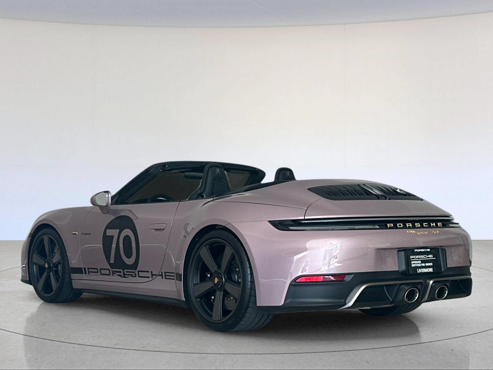 Certified 2026 Porsche 911 GTS RWD image 3