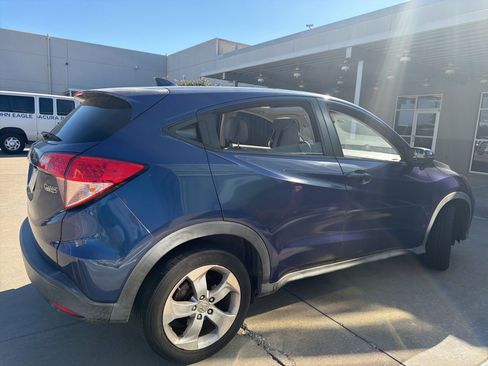 Used 2016 Honda HR-V EX image 5