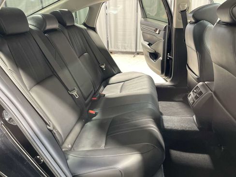 Used 2022 Honda Accord Touring image 13