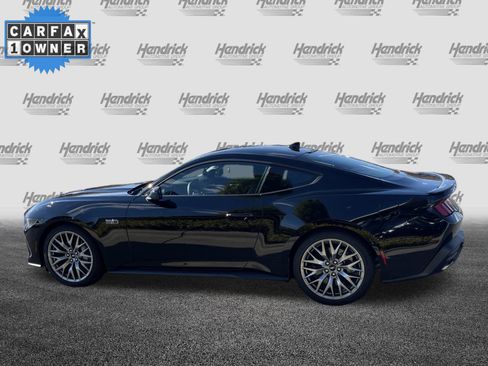 Used 2025 Ford Mustang GT Premium image 6
