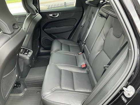 New 2026 Volvo XC60 B5 Ultra w/ Protection Package Premier AWD/4WD image 13